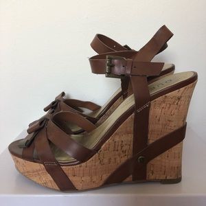 GUESS brown strapping wedges